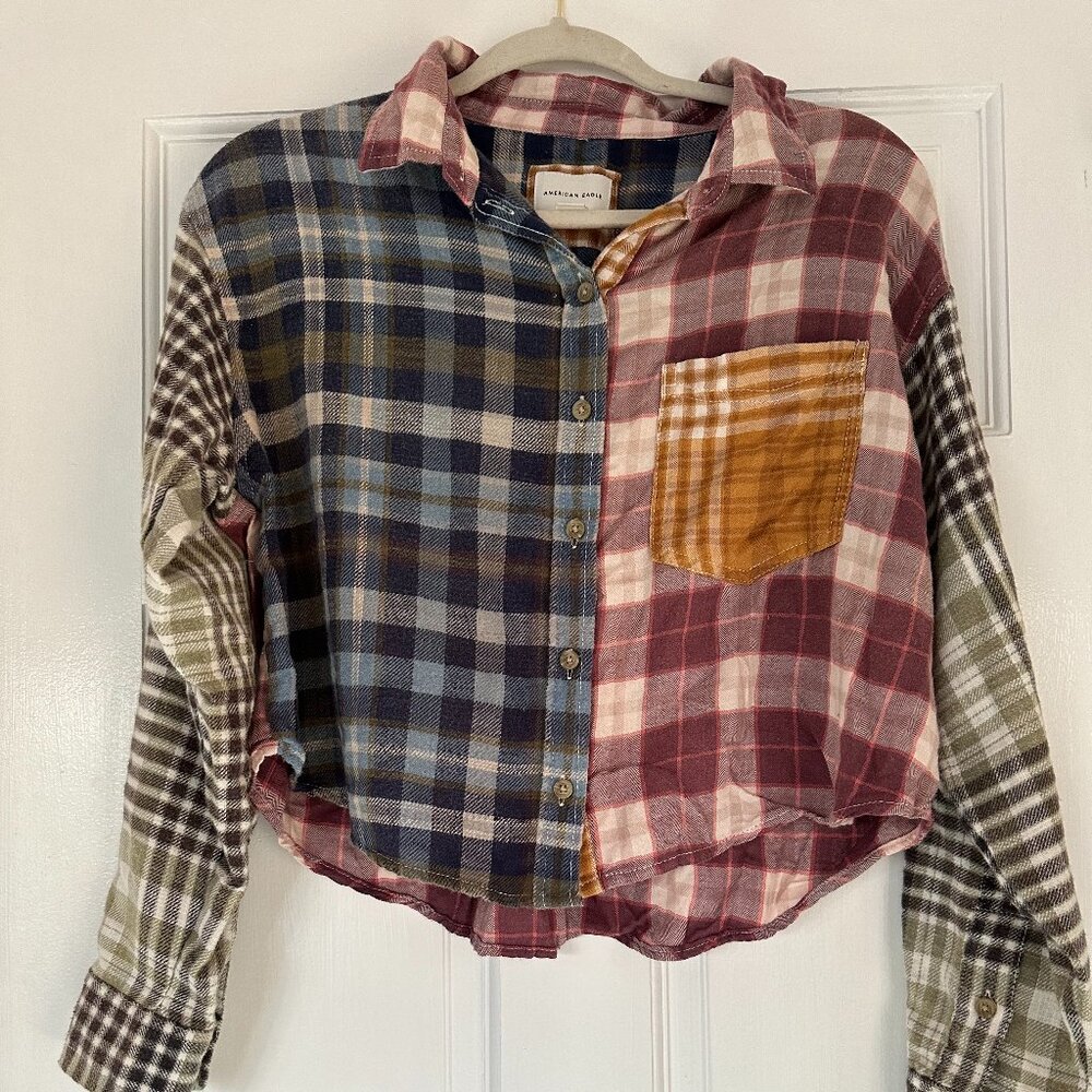 American Eagle Multi-colored cropped flannel